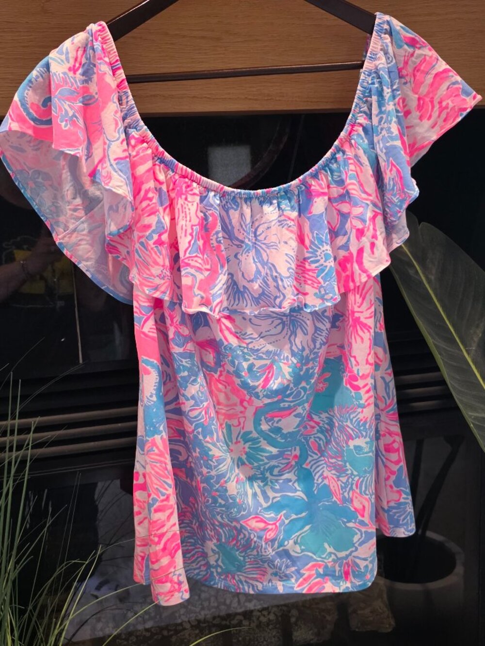 EEUC La Fortuna Top in Viva La Lilly 💕🩵🤍 Size X-Large